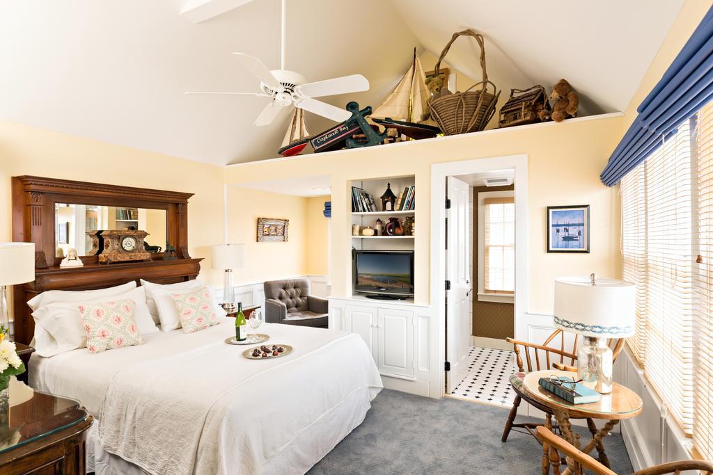 Brass Key Guesthouse Adults Only Provincetown Exterior photo