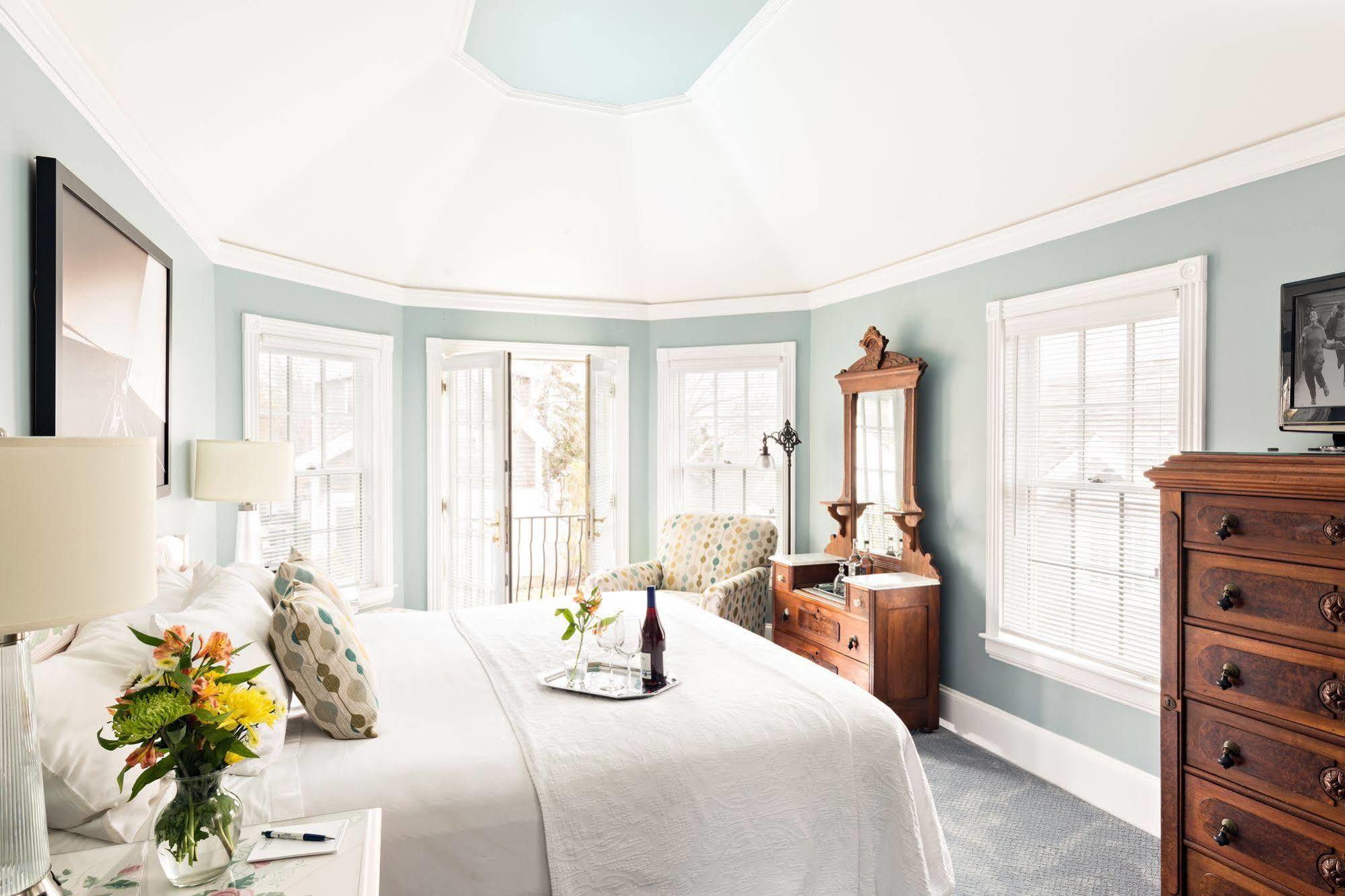 Brass Key Guesthouse Adults Only Provincetown Exterior photo